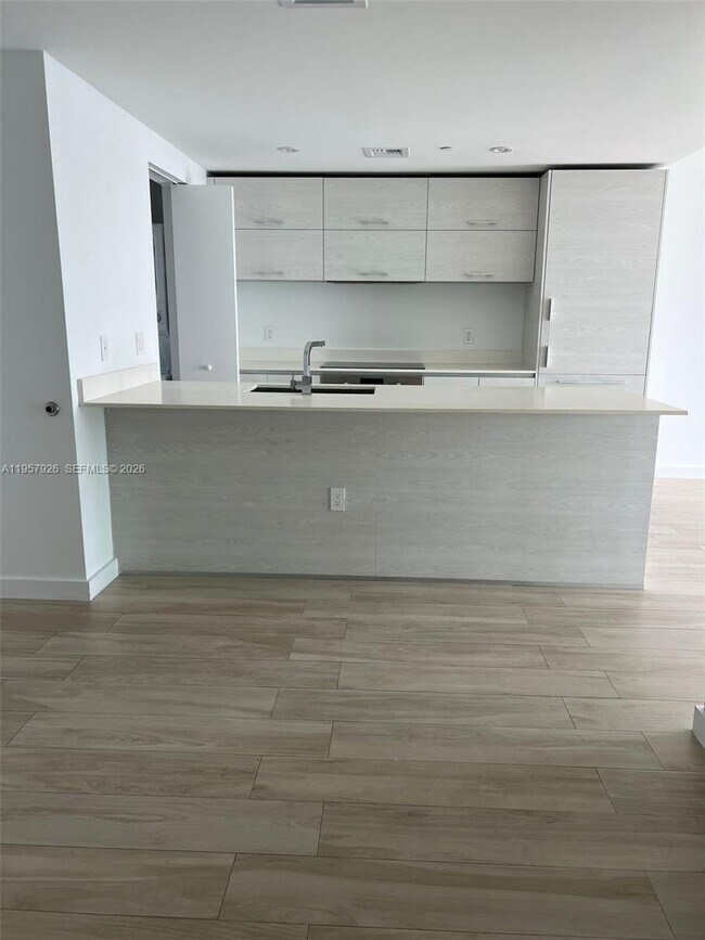 Building Photo - 1300 S Miami Ave