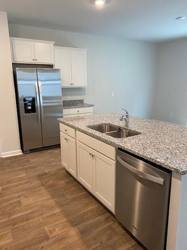 Building Photo - Cane Bay 4BR in Pine Hills Subdivision