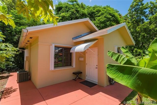 Primary Photo - 2730 SW 18th St