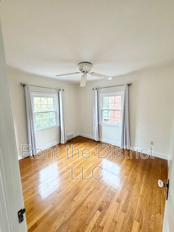 Building Photo - 3517 Alton Pl NW