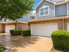 Building Photo - 9929 Dryden Ln