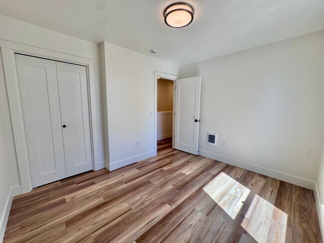 Building Photo - 1/2 OFF FIRST MONTHS RENT! New Construction, Beautiful, Townhomes! 2 & 3 BEDRM UNITS AVAILABLE