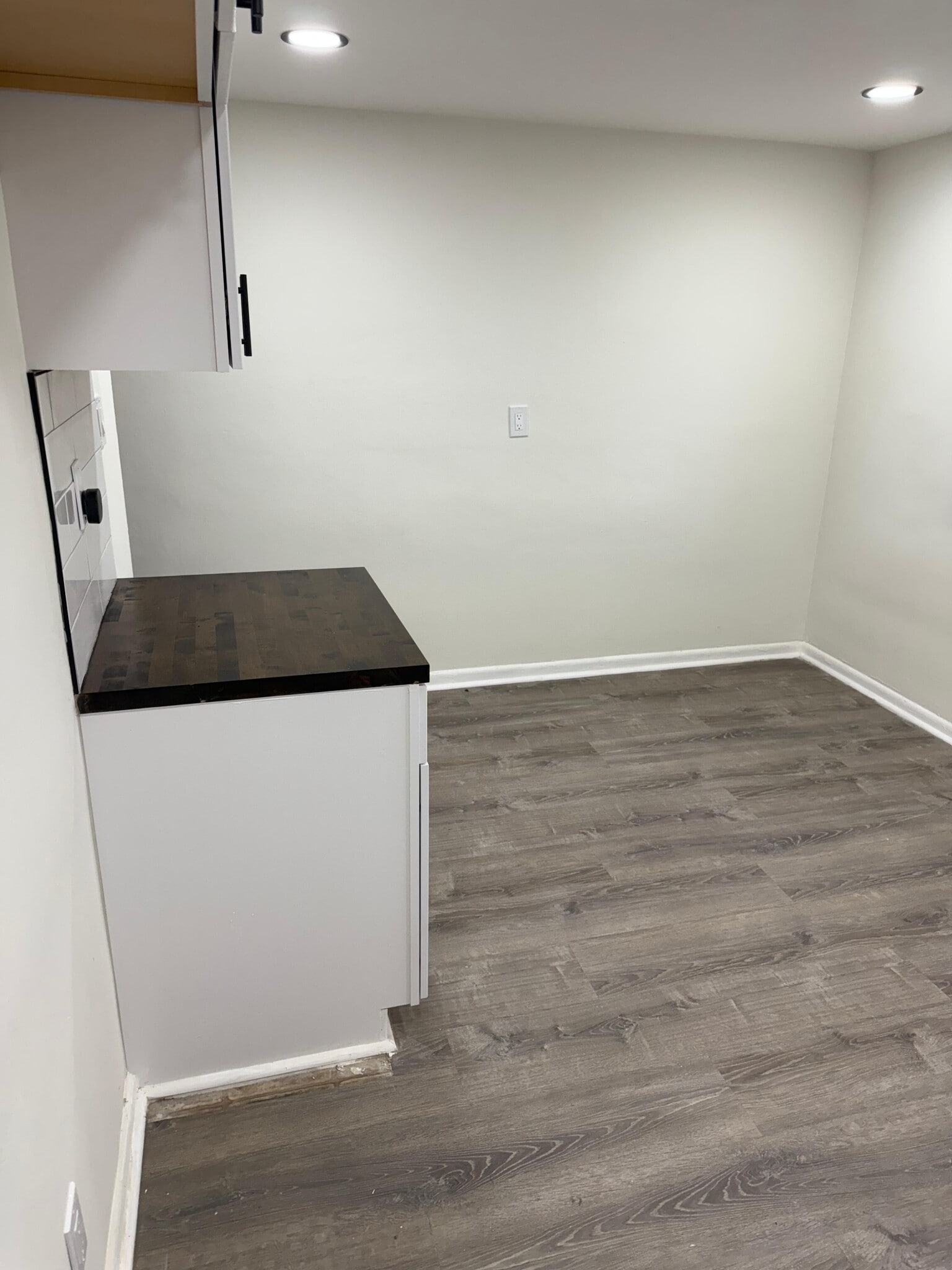 Building Photo - 628 Church St