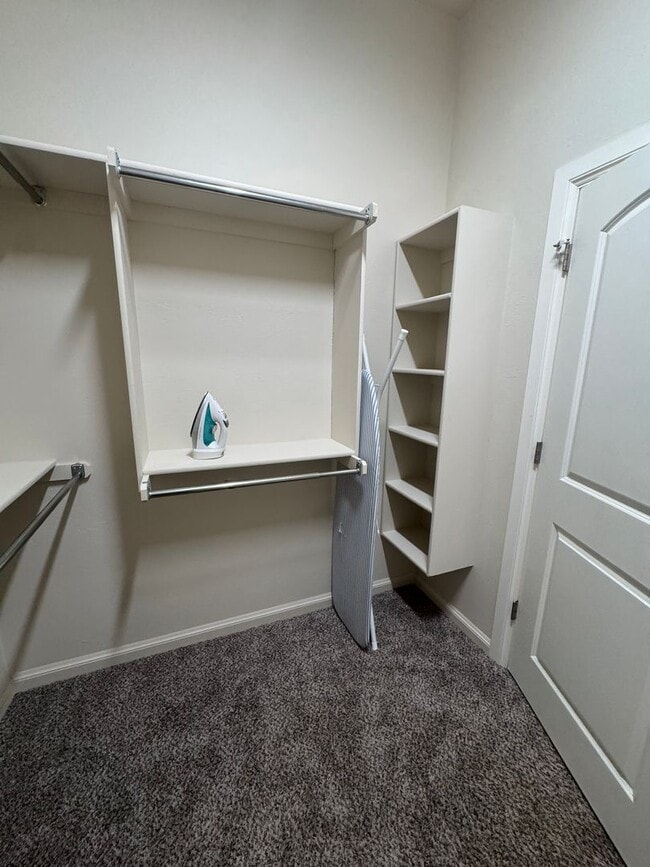 Building Photo - Stunning fully furnished 3 Bed 2.5 bath homes in The Enclave!