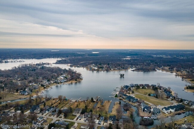 Building Photo - 3506 Moberly Rd