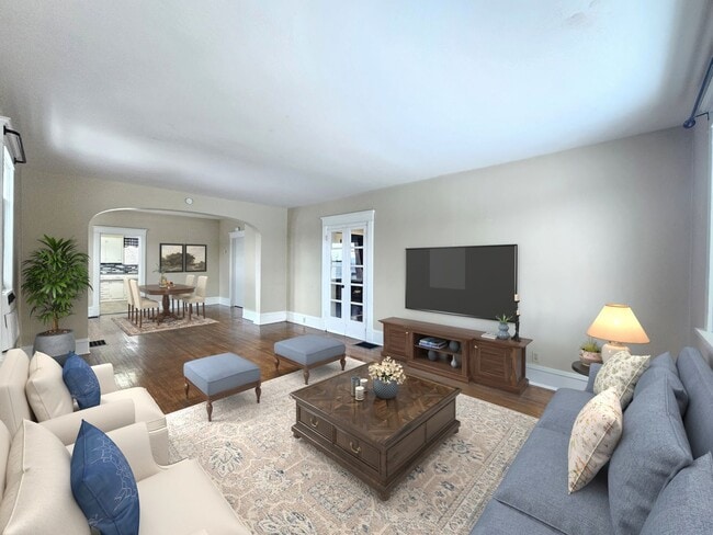 Building Photo - 2028 W 9th Ave