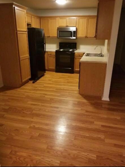 Building Photo - 1230 Spring St