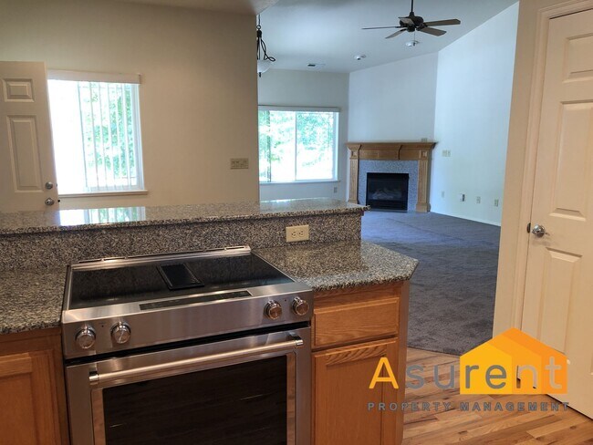 Building Photo - Great Home in Wonderful Neighborhood Avail...