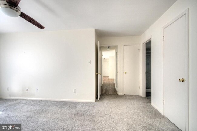 Building Photo - 1301 Hawthorne Ct