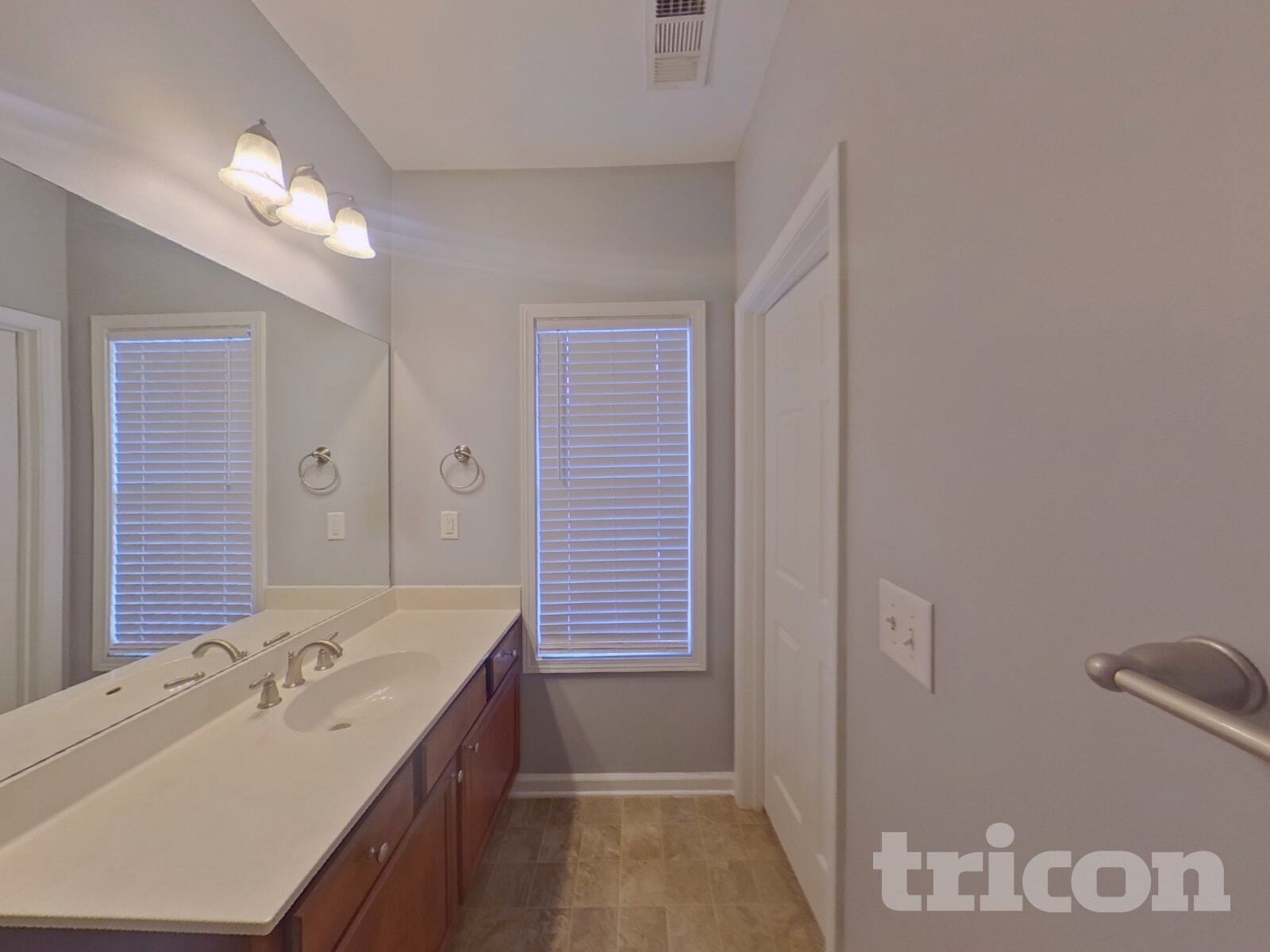 Building Photo - 246 White Mountain Pass