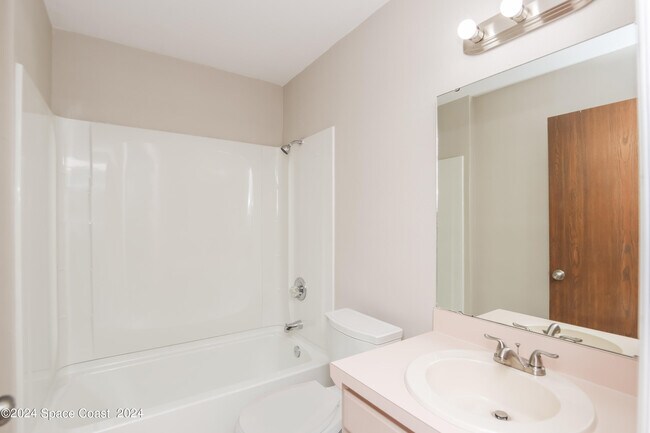 Building Photo - 2059 Allegheny Cir