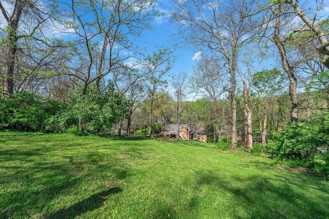 Building Photo - 6112 Frontier Ct
