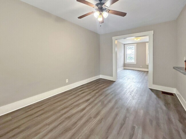 Building Photo - 2113 Belair Rd