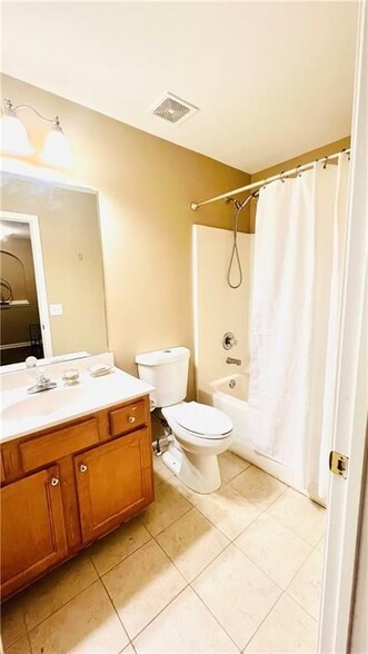 Building Photo - 405 Wood Duck Ct
