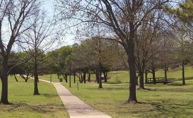 Building Photo - 4 Bedrooms | 2 Bathrooms | 2-Car Garage | Pool | Park-Front Living