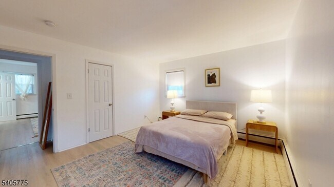 Building Photo - 121 3rd St