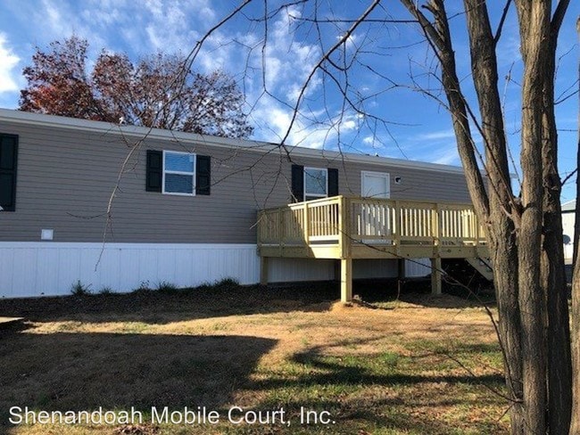 Building Photo - 1405 Front Royal Pike