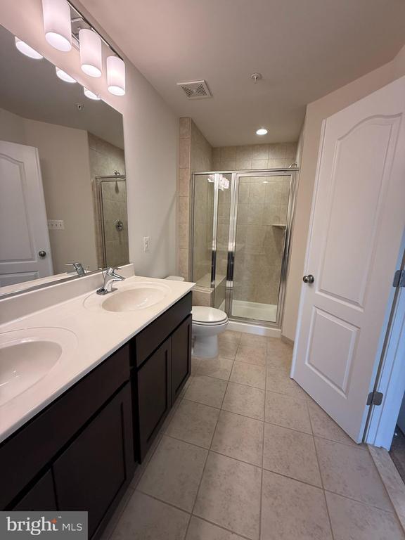 Building Photo - 9508 Weshire Dr