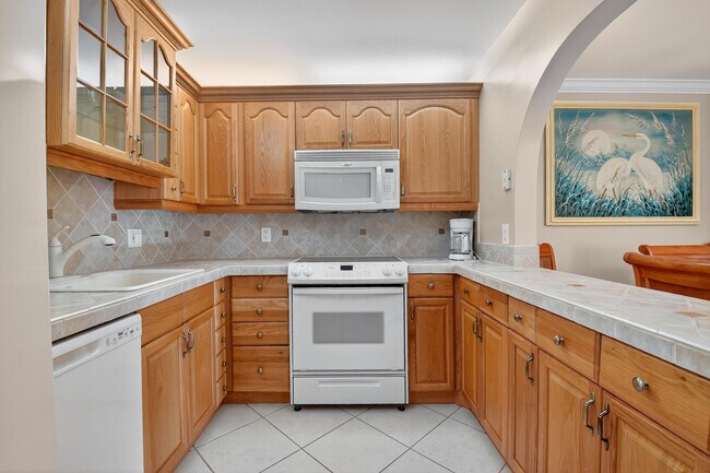 Building Photo - 426 Pine Glen Ln