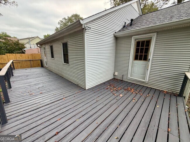 Building Photo - 4096 Adrian St