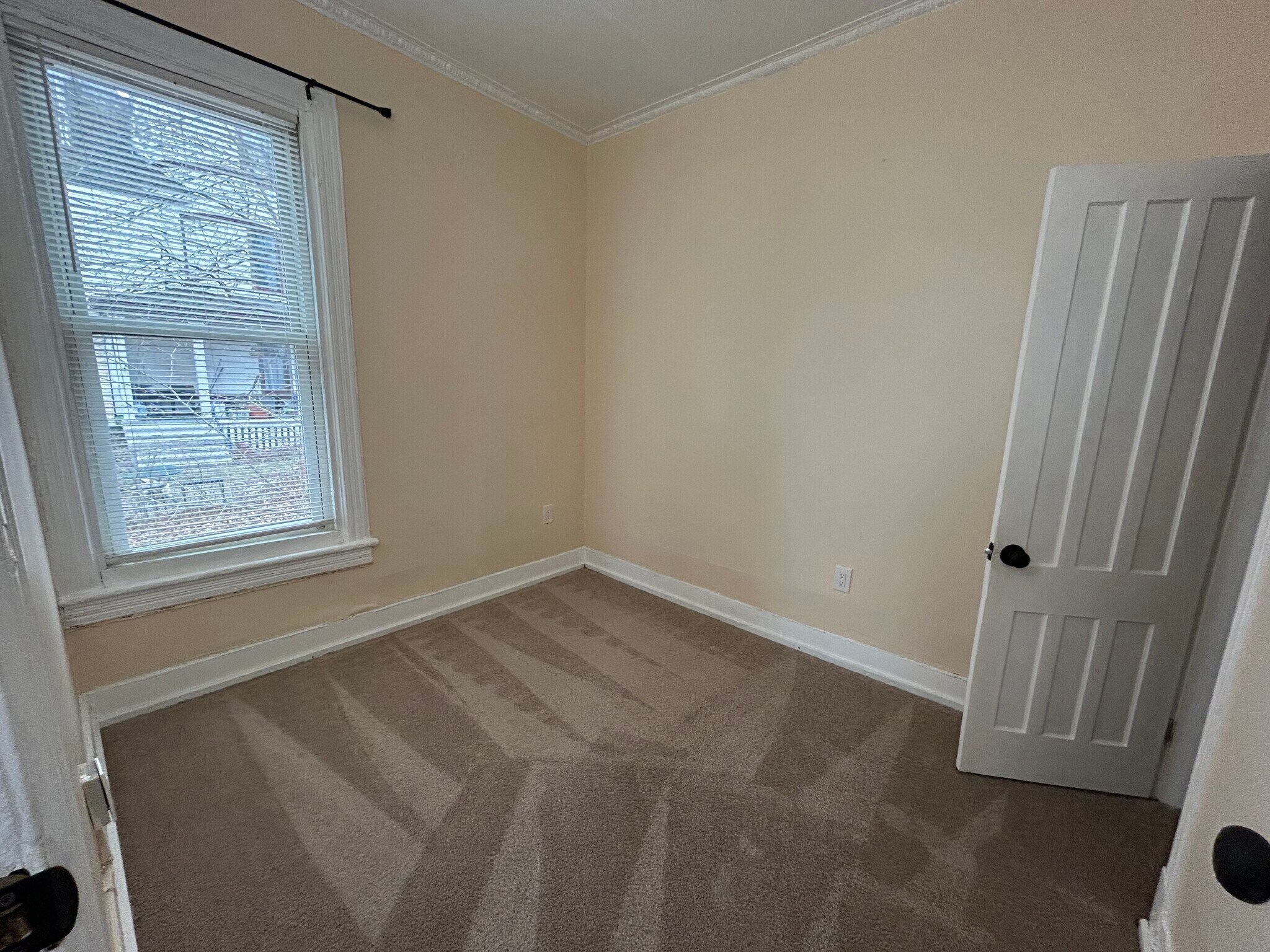 Building Photo - 14 McElwain Ave