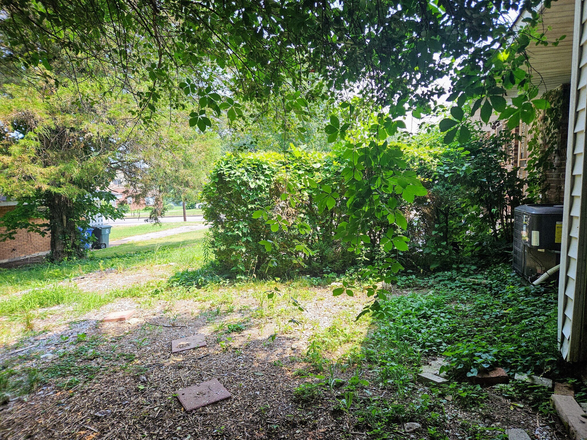 Building Photo - 359 Glenwood Dr