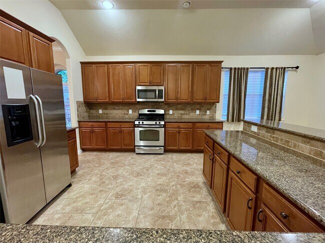 Building Photo - 50 N Rocky Point Cir