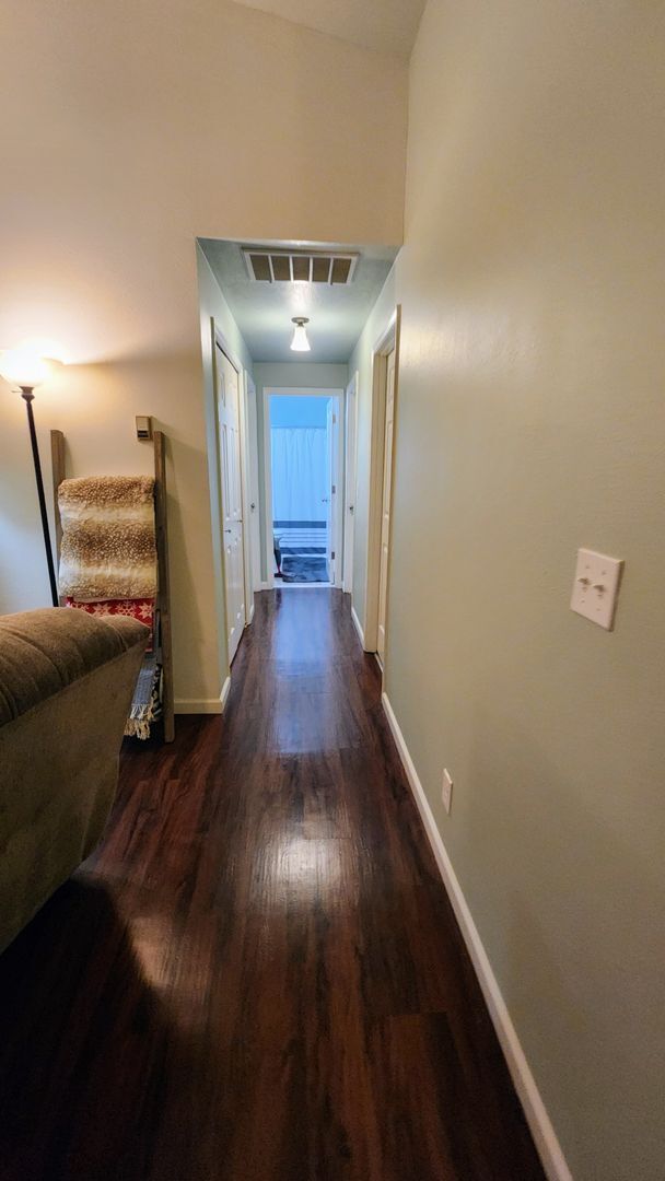 Building Photo - Updated 3 Bedroom Home Located in SW Lebanon