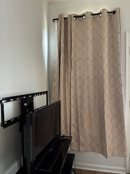 Building Photo - 4633 Drum Point Ln