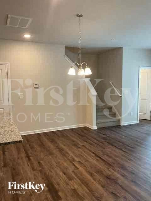 Building Photo - 2076 Cypress Village Dr NW