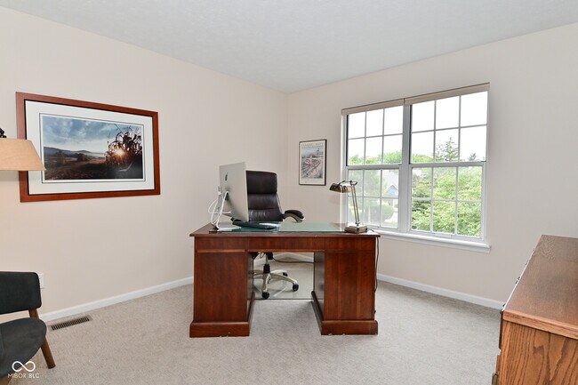 Building Photo - 9477 Aberdare Dr