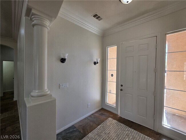 Building Photo - 9338 Wilderness Glen Ave