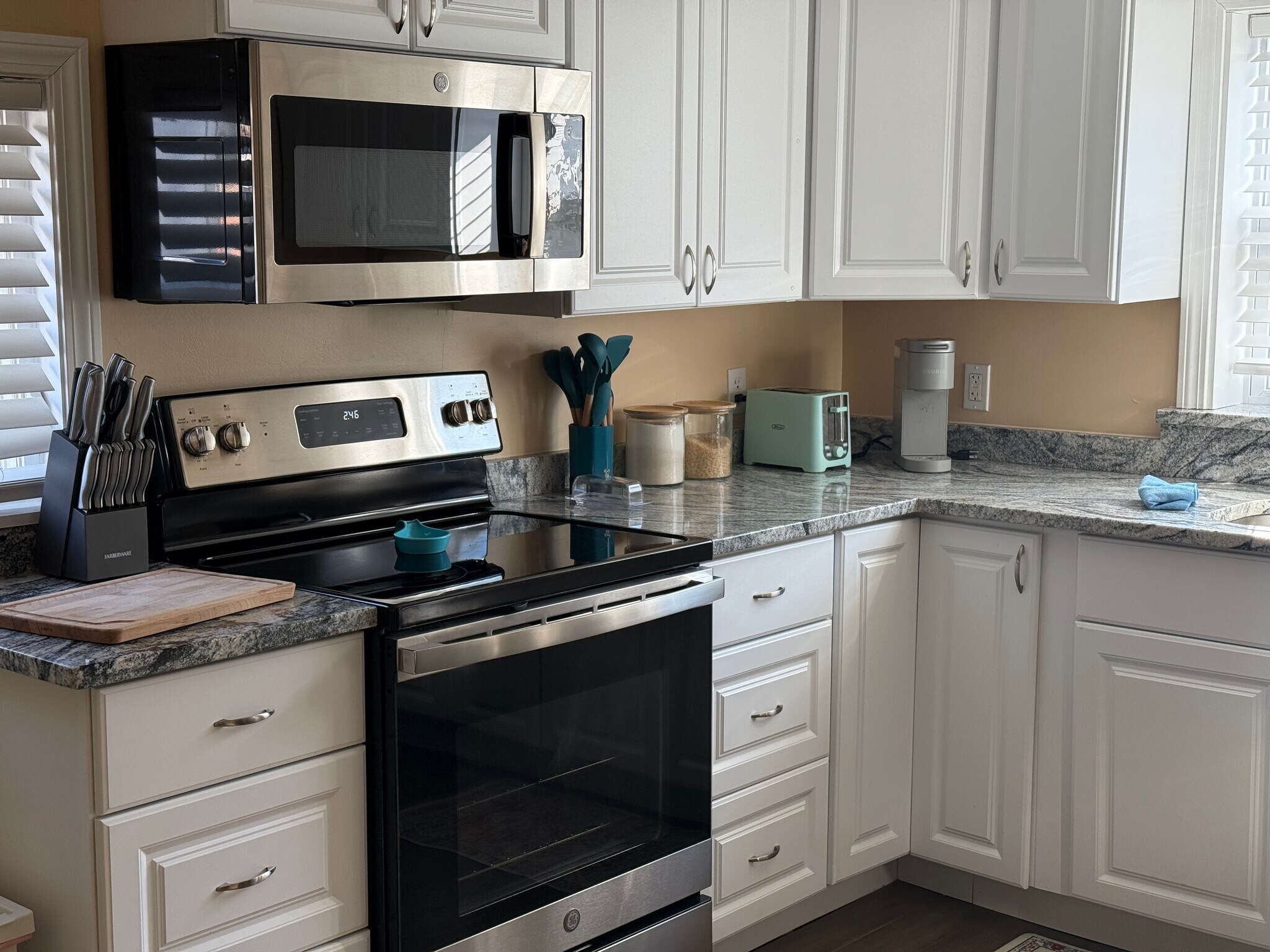 Building Photo - 257 Forbes Ave