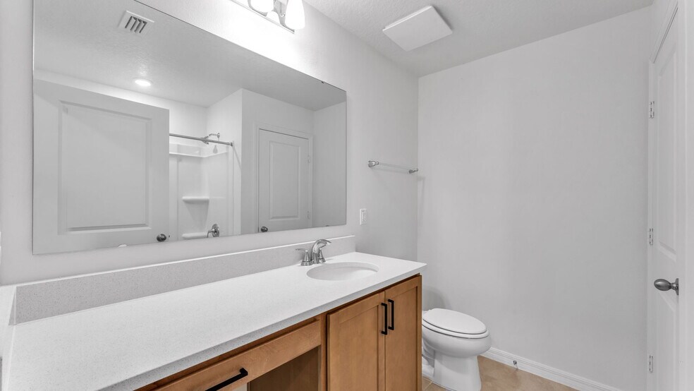 Building Photo - 638 Meadows Edge Pl