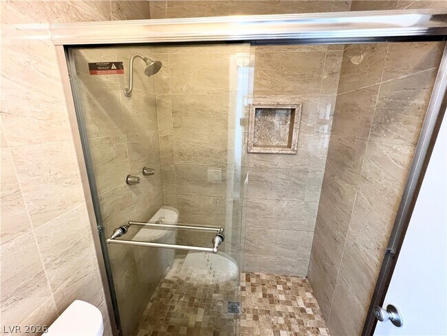 Building Photo - 6446 Meadowlark Ln