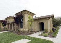 Building Photo - Sommerset Place