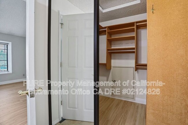 Building Photo - 4 Coyle Creek Cir