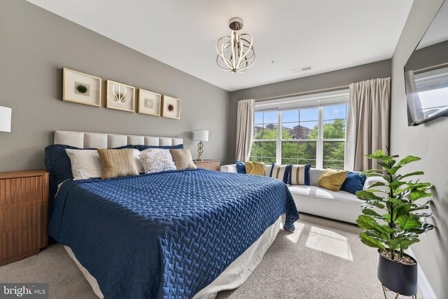 Building Photo - 102 St Ives Pl