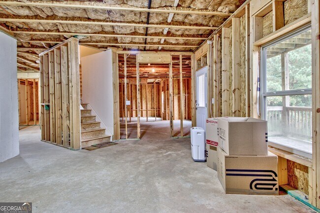 Building Photo - 180 Charleston Dr