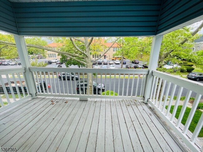 Building Photo - 169 Hillside Ave