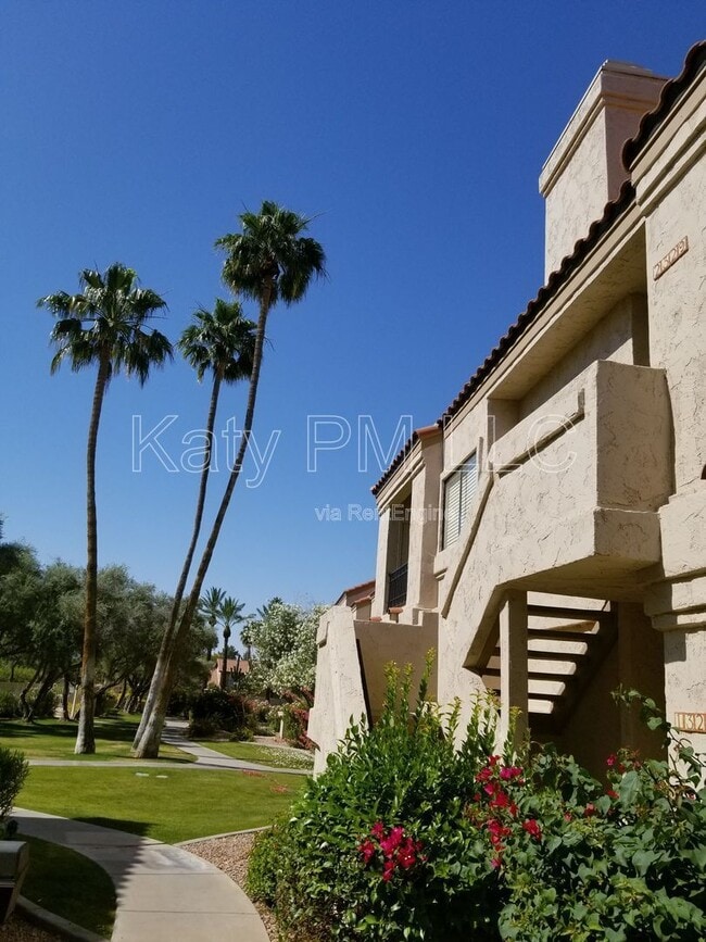 Building Photo - 9708 E Vía Linda