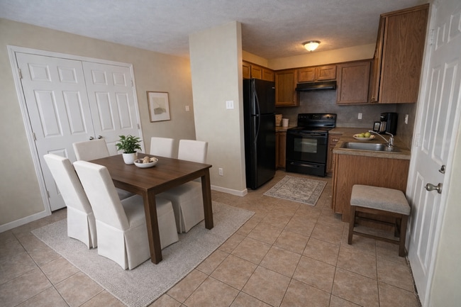 Building Photo - 21479 W Wallis Dr