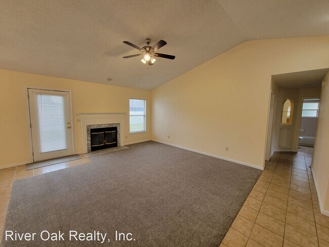 Building Photo - 3 br, 2 bath House - 8338 Rockridge Dr.