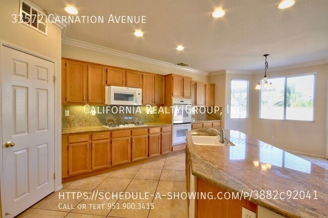 Building Photo - 33572 Carnation Ave