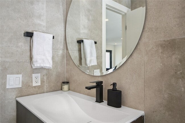 Building Photo - 9600 SW 147th St