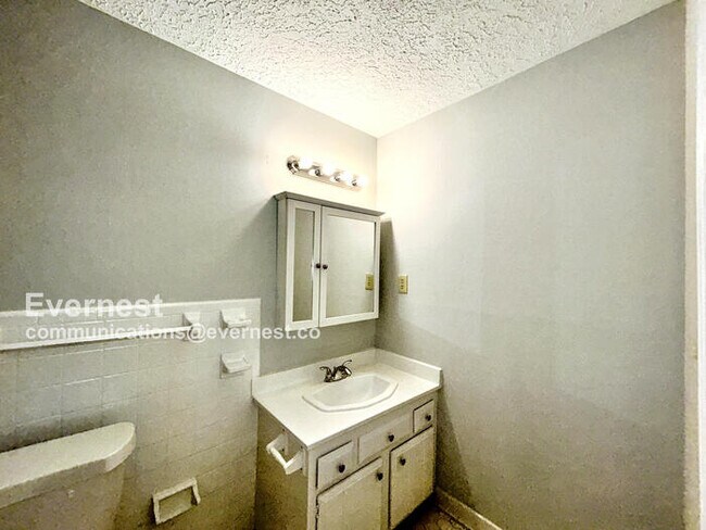 Building Photo - 2662 Hacton Cove