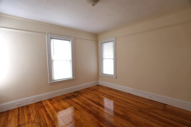 Building Photo - 60 Congress St