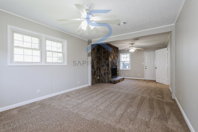 Building Photo - Move in before October 15th and get a $250...