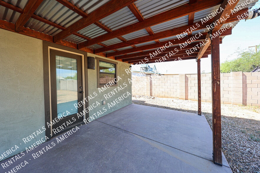 Building Photo - 3809 N 9th St