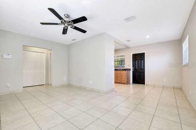 Building Photo - 816 E Frierson Ave